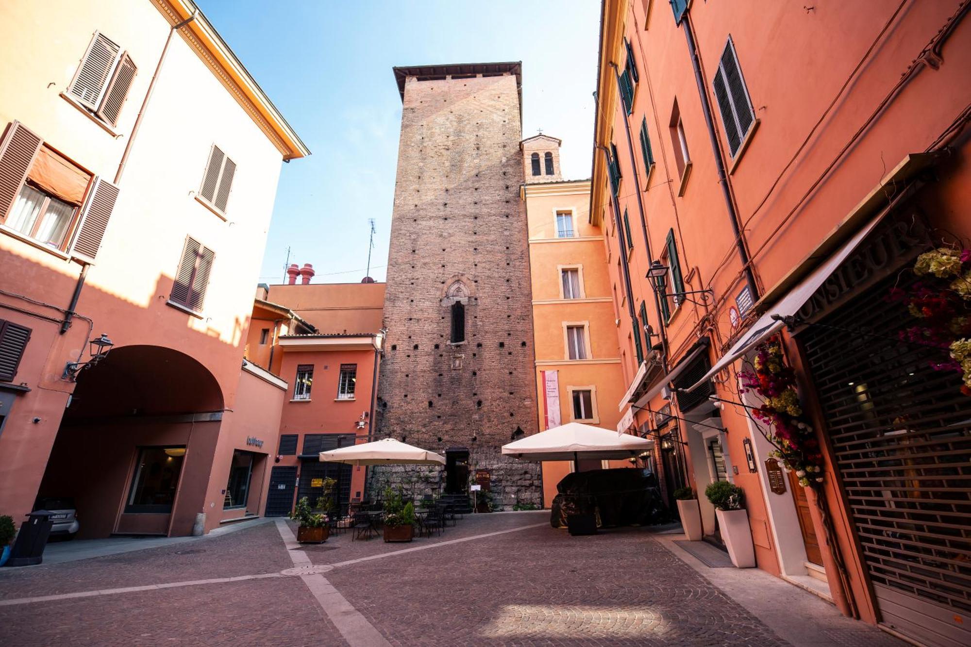 Tesoro De Galluzzi Bologna Bagian luar foto