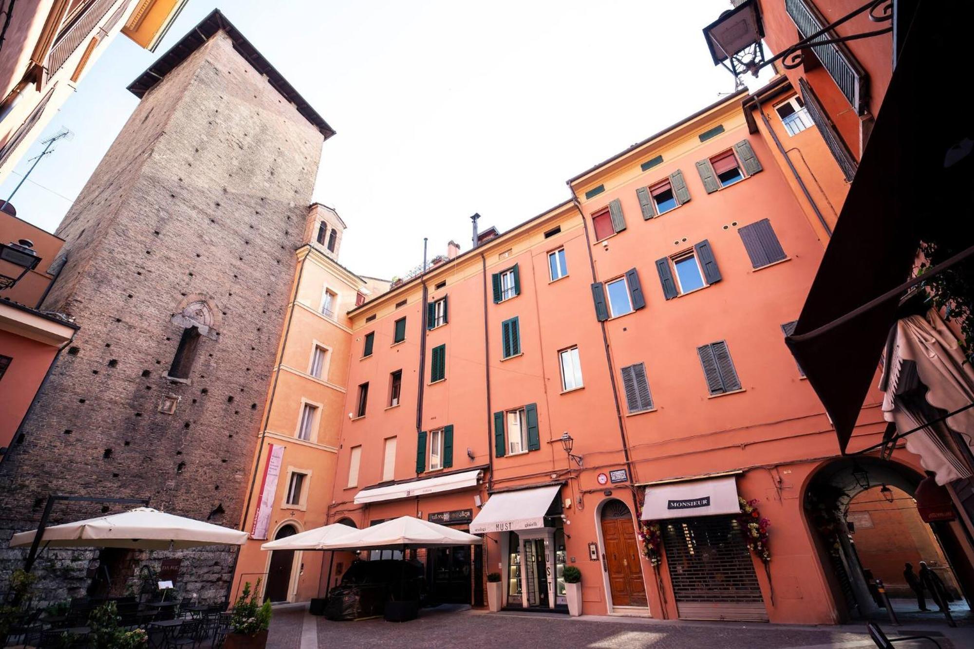 Tesoro De Galluzzi Bologna Bagian luar foto
