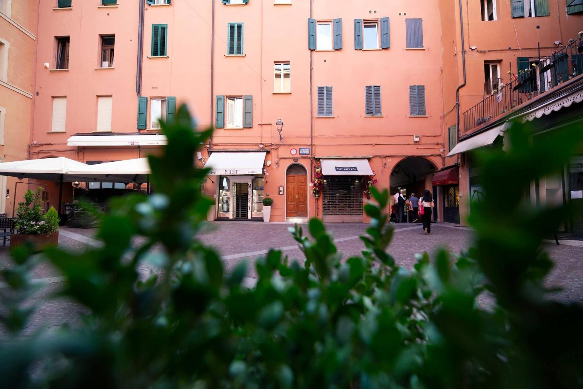 Tesoro De Galluzzi Bologna Bagian luar foto
