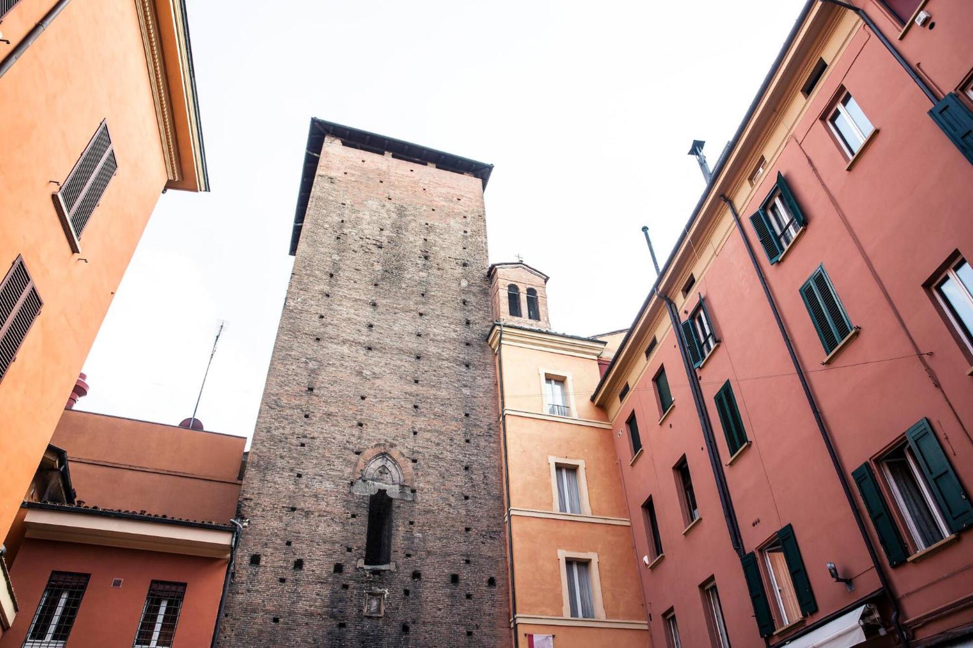 Tesoro De Galluzzi Bologna Bagian luar foto
