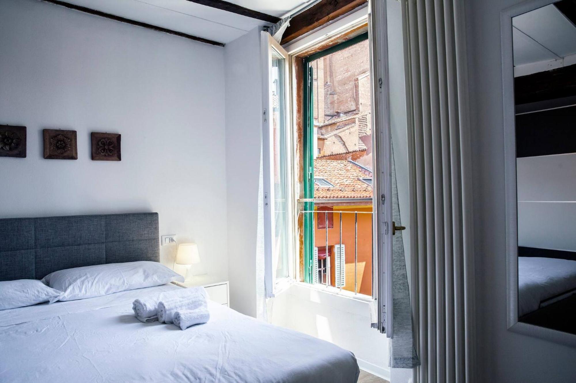 Tesoro De Galluzzi Bologna Bagian luar foto